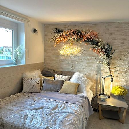 Bulle De Charme Avec Vue Apartment แปร์ปินญอง ภายนอก รูปภาพ